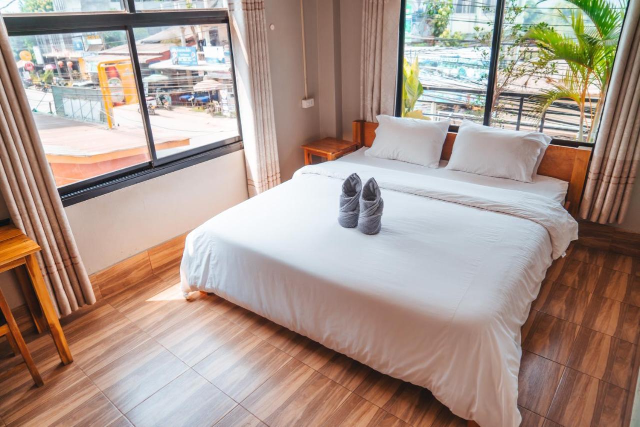 Vang Vieng Sunset Guesthouse & Restaurant Esterno foto